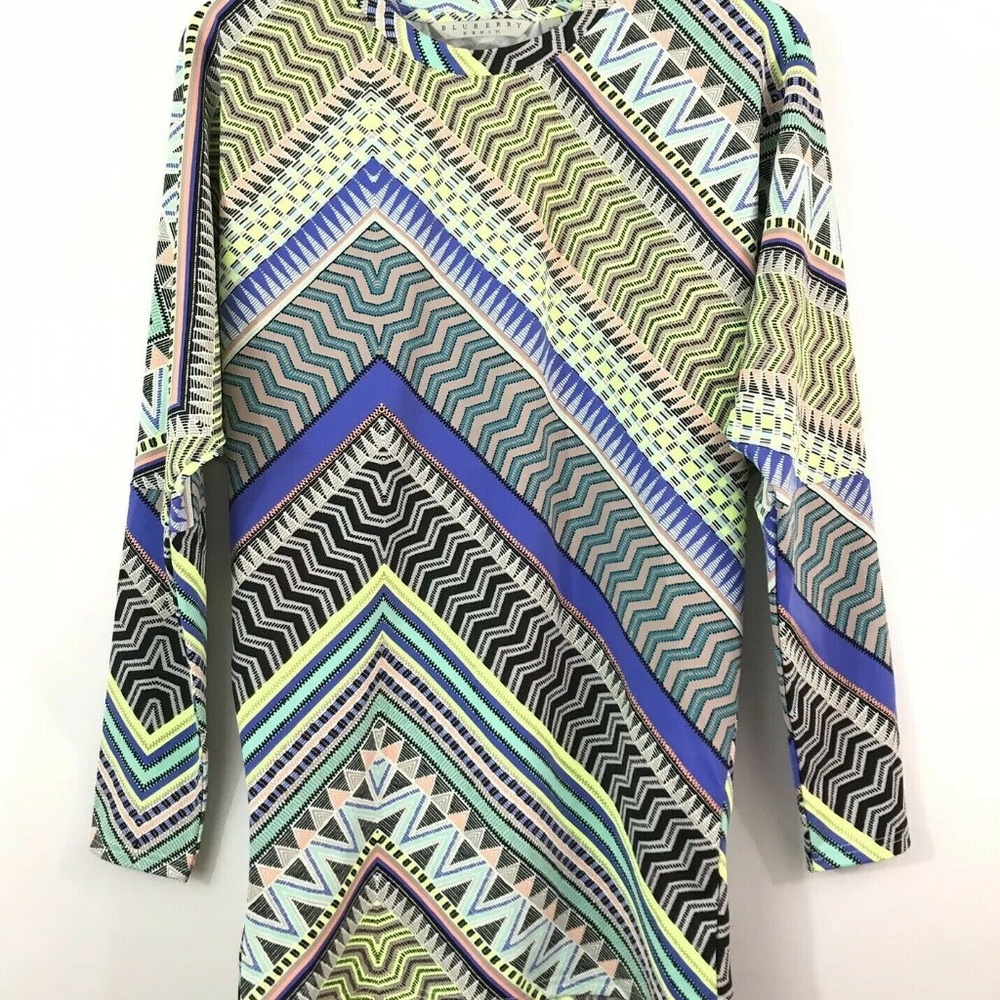 Bluberry Womens Size Small Dolman Sleeve Chevron